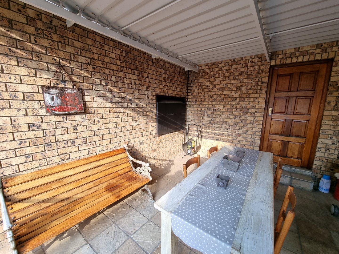 5 Bedroom Property for Sale in La Provance Free State